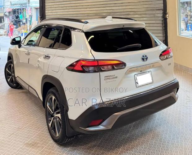 Toyota Corolla Cross 1.8 Hybrid AWD 2021 Off White
