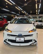 Toyota Prius 2021 Pearl for sale