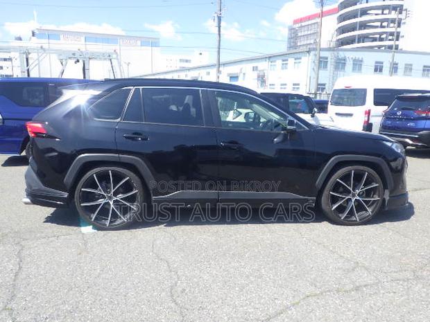 Toyota RAV4 2021 Black