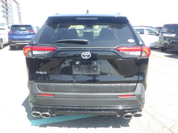 Toyota RAV4 2021 Black