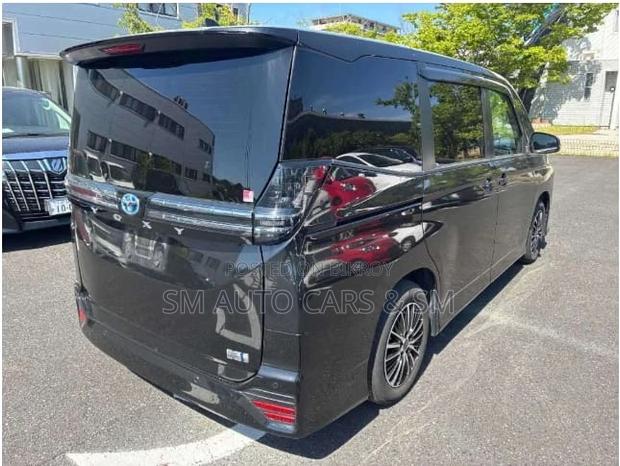 Toyota Voxy Hybrid S-G 2WD 7-Seater 2022 Black