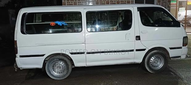 Toyota Toyoace 2004 White