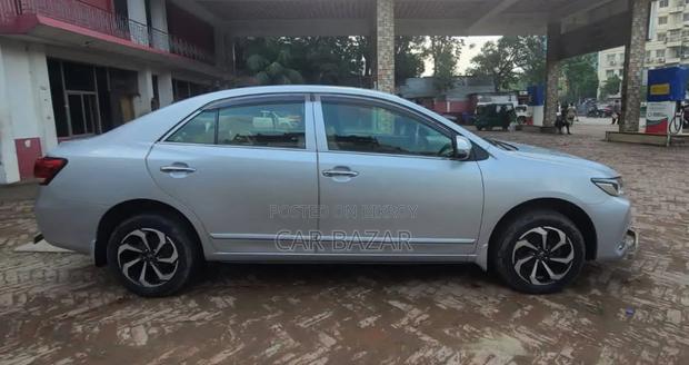 Toyota Premio 1.5 FWD 2017 Silver