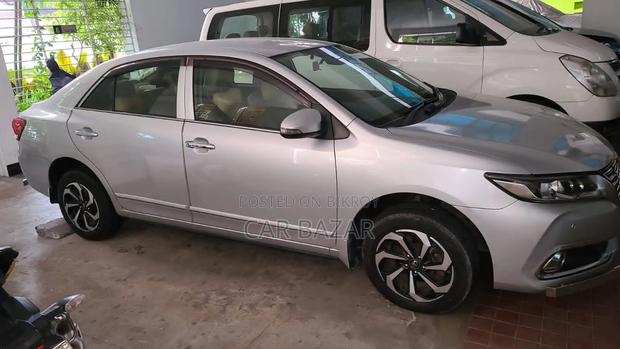 Toyota Premio 1.5 FWD 2017 Silver