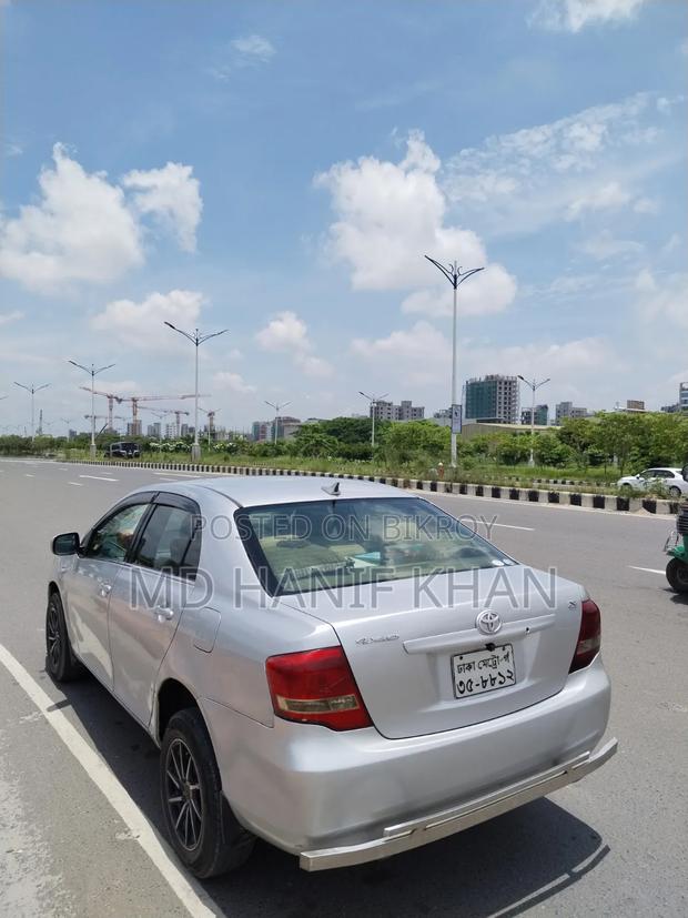 Toyota Axio 2010 Silver