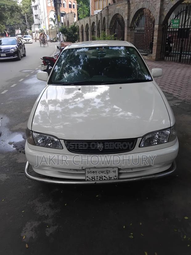 Toyota Corolla 1.6 Sedan 1997 White