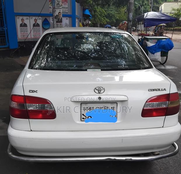 Toyota Corolla 1.6 Sedan 1997 White