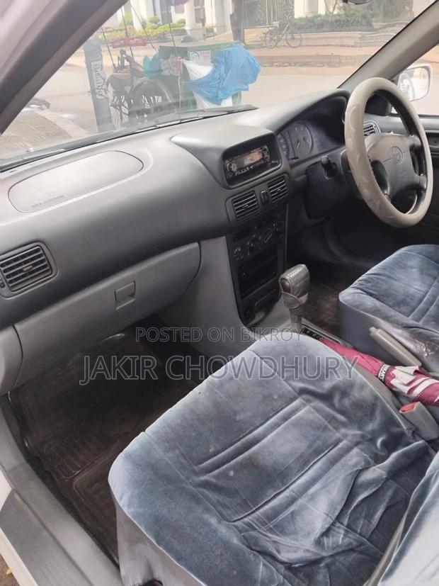 Toyota Corolla 1.6 Sedan 1997 White