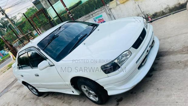 Toyota Corolla 1996 White