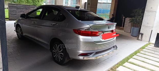 Honda Grace 2018 Silver
