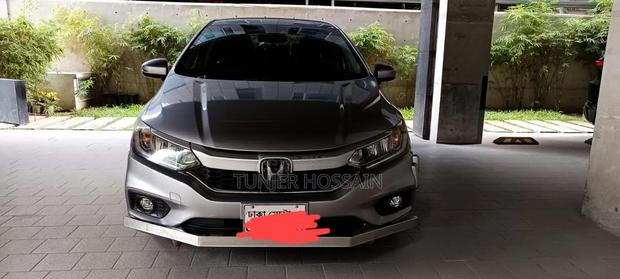 Honda Grace 2018 Silver