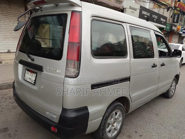 Toyota Noah 2.0 FWD (8 Seater) 2003 Silver