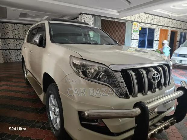 Toyota Land Cruiser Prado 2.7 I 2013 Pearl