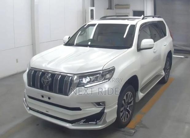 Toyota Land Cruiser Prado 2023 Pearl