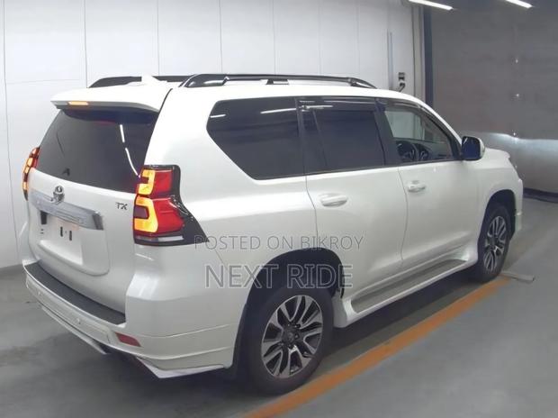 Toyota Land Cruiser Prado 2023 Pearl