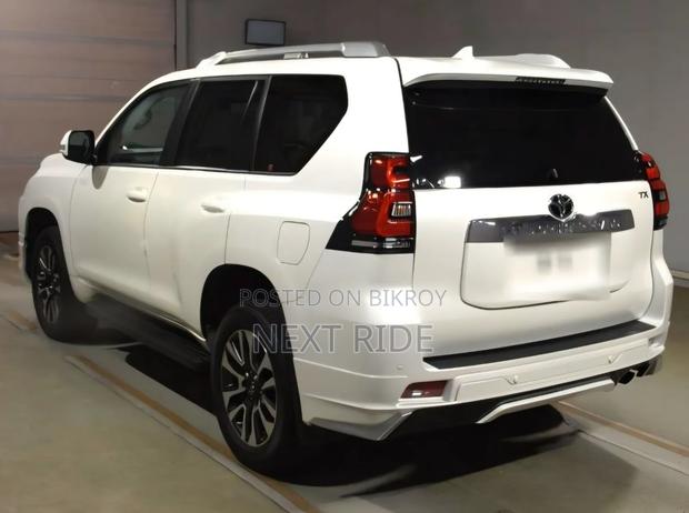 Toyota Land Cruiser Prado 2023 Pearl