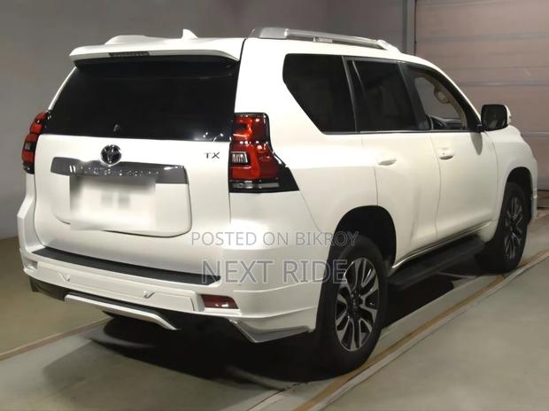 Toyota Land Cruiser Prado 2023 Pearl