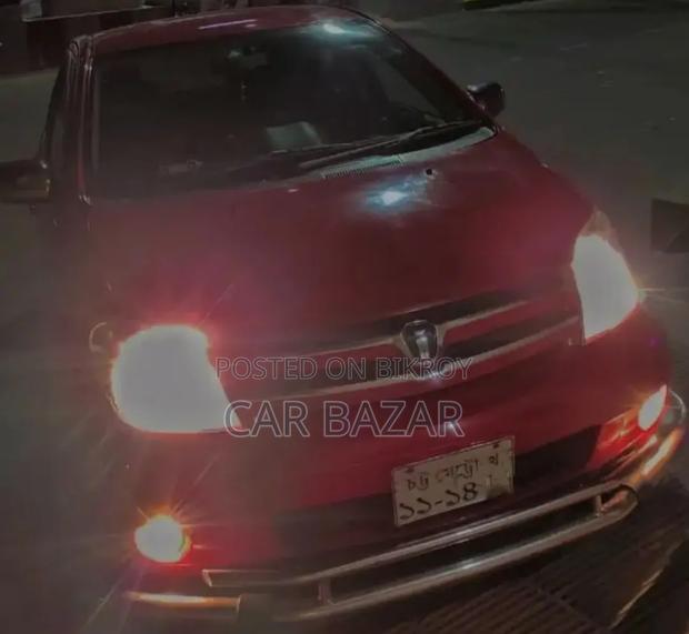 Toyota IST 2005 Red