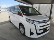 Toyota Noah 2022 Pearl for sale