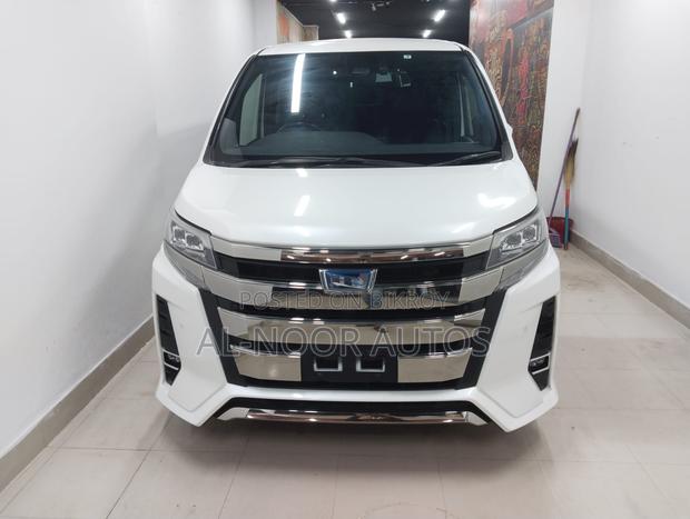 Toyota Noah 2021 Pearl