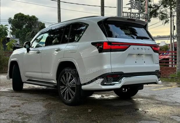 New Lexus LX 600 2023 Pearl