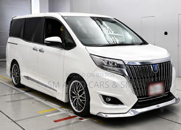 Toyota Esquire 2021 Pearl