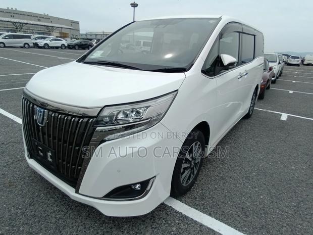 Toyota Esquire 2021 Pearl