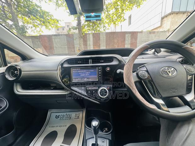 Toyota Aqua 2019 Blue