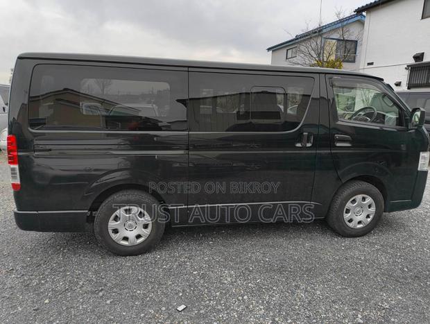 Toyota TownAce 2022 Black