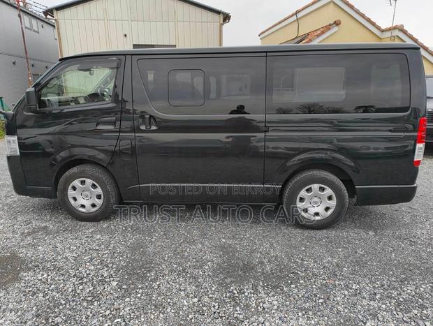 Toyota TownAce 2022 Black