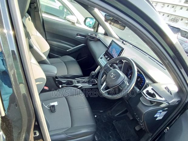 Toyota Corolla Cross Hybrid 2023 Black