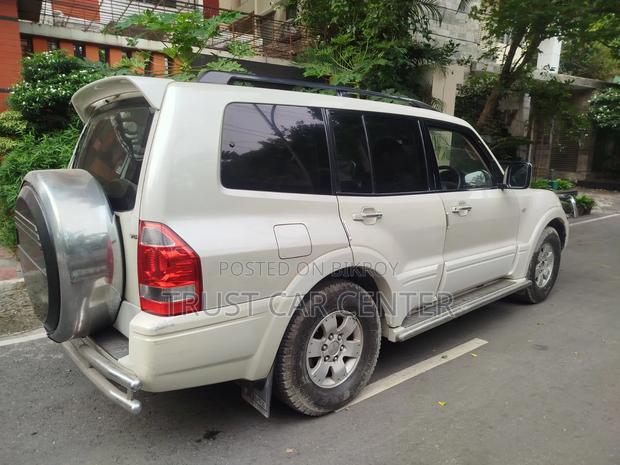Mitsubishi Pajero 2006 Pearl