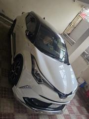Toyota C-Hr 2017 Pearl for sale