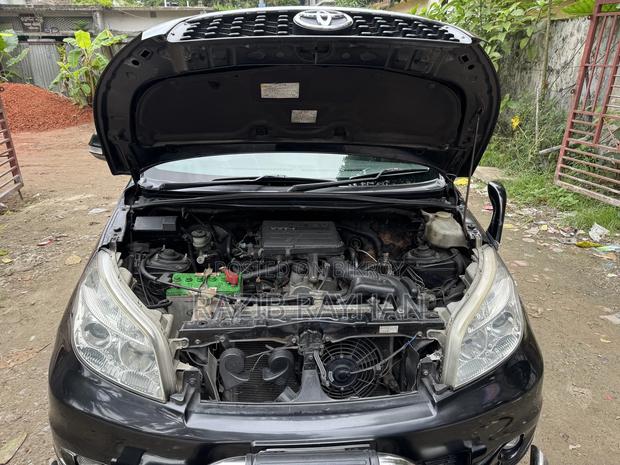Toyota Rush 1.5 AWD 2011 Black