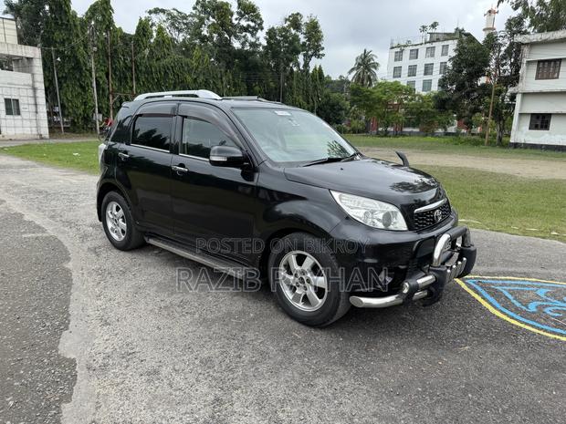 Toyota Rush 1.5 AWD 2011 Black