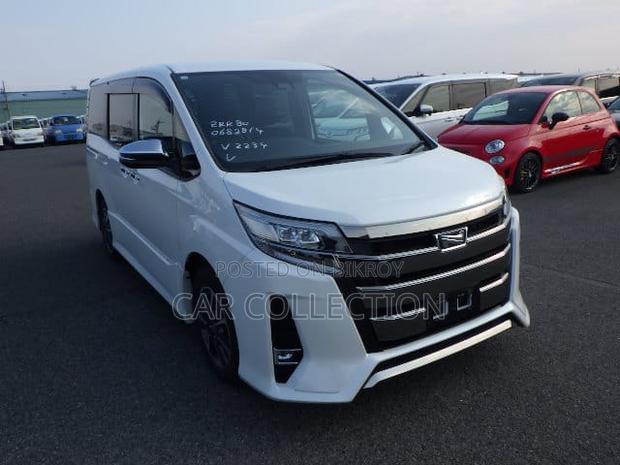 Toyota Noah 2021 Pearl