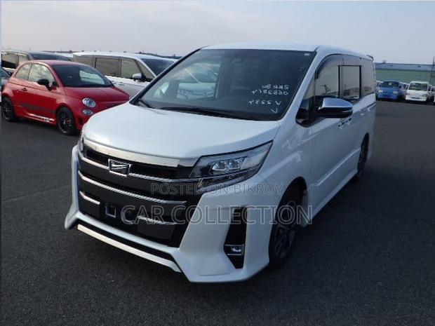 Toyota Noah 2021 Pearl