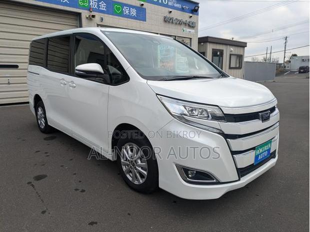 Toyota Noah 2021 Pearl