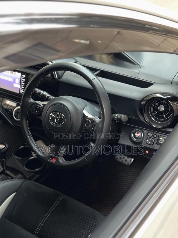 Toyota Aqua 2020 Silver