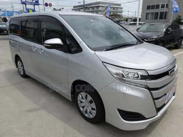 Toyota Noah 2020 Silver