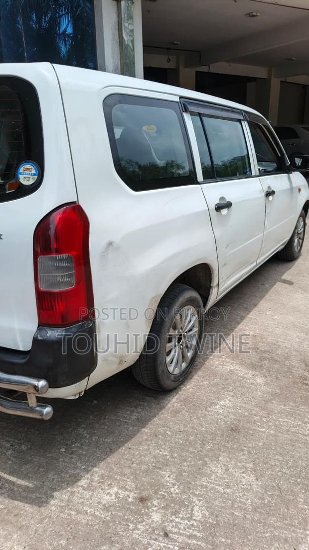 Toyota Probox 2005 White