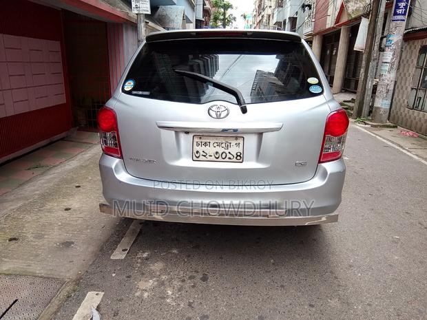 Toyota Axio 2011 Silver