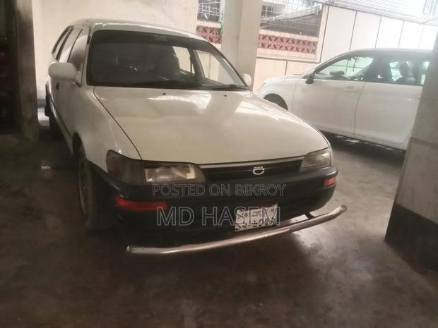 Toyota Corolla 1992 White