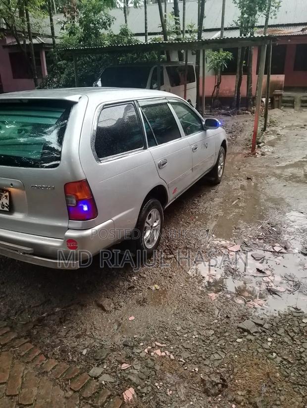 Toyota Corolla 2001 Silver