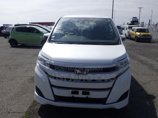 Toyota Noah 2021 Pearl