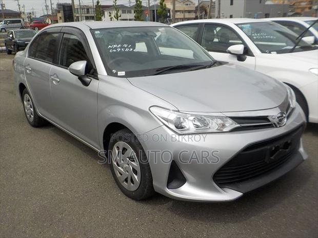 Toyota Axio 2021 Silver