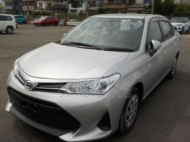 Toyota Axio 2021 Silver