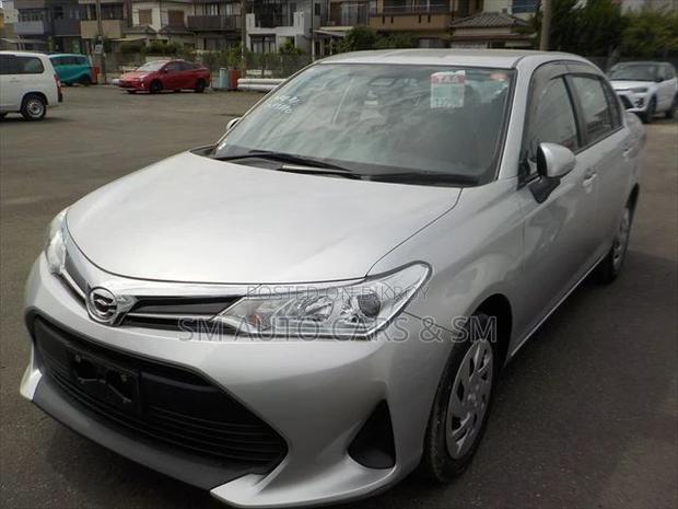 Toyota Axio 2021 Silver
