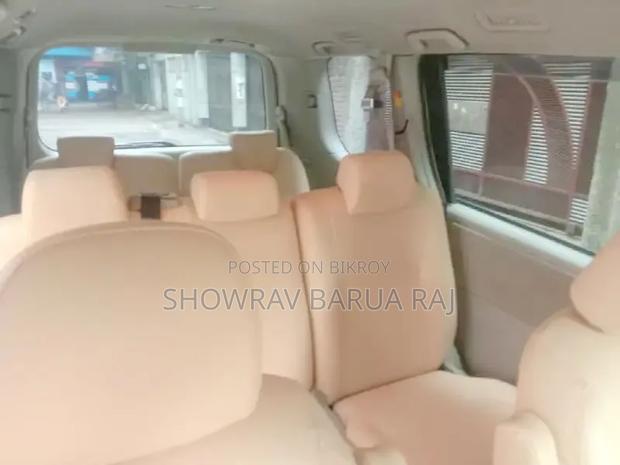 Toyota Noah 2012 Pearl