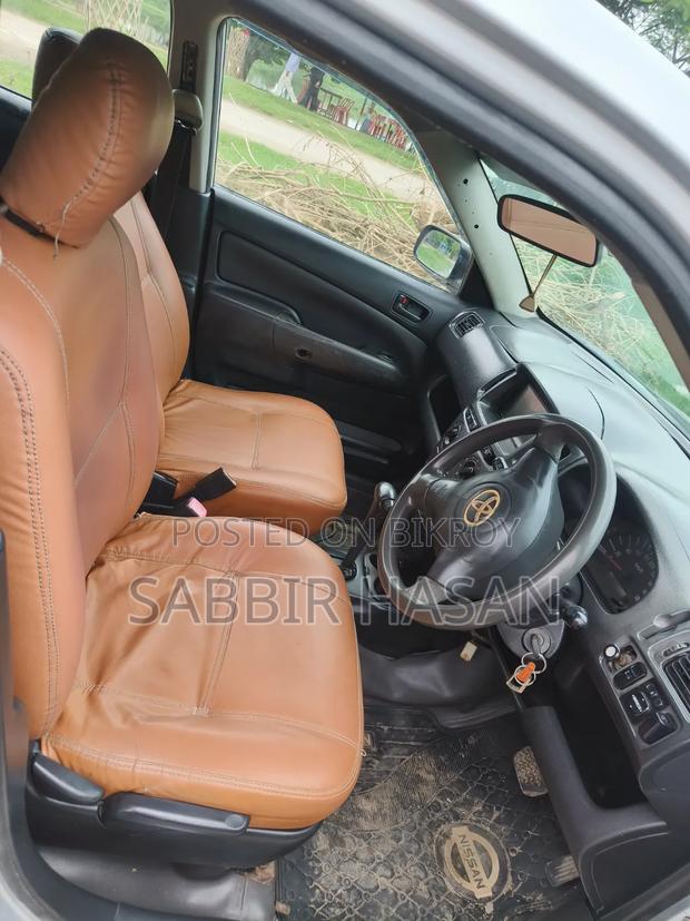 Toyota Succeed 2003 Silver